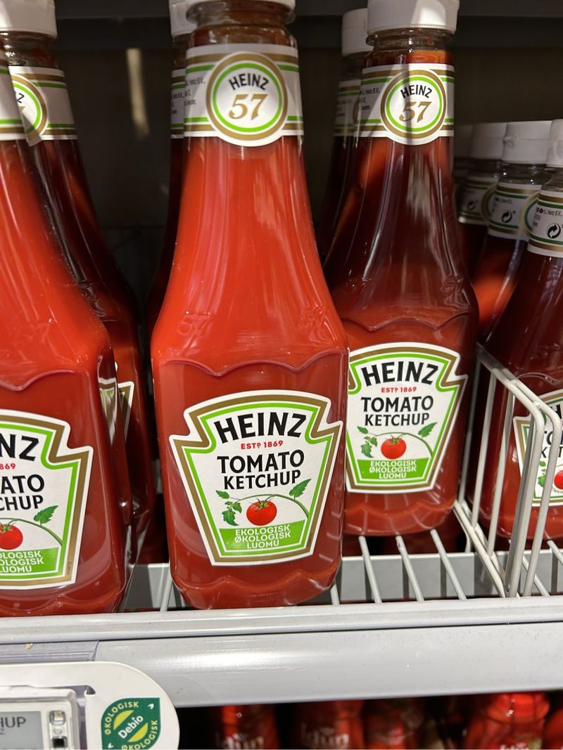 prueba del logotipo de heinz